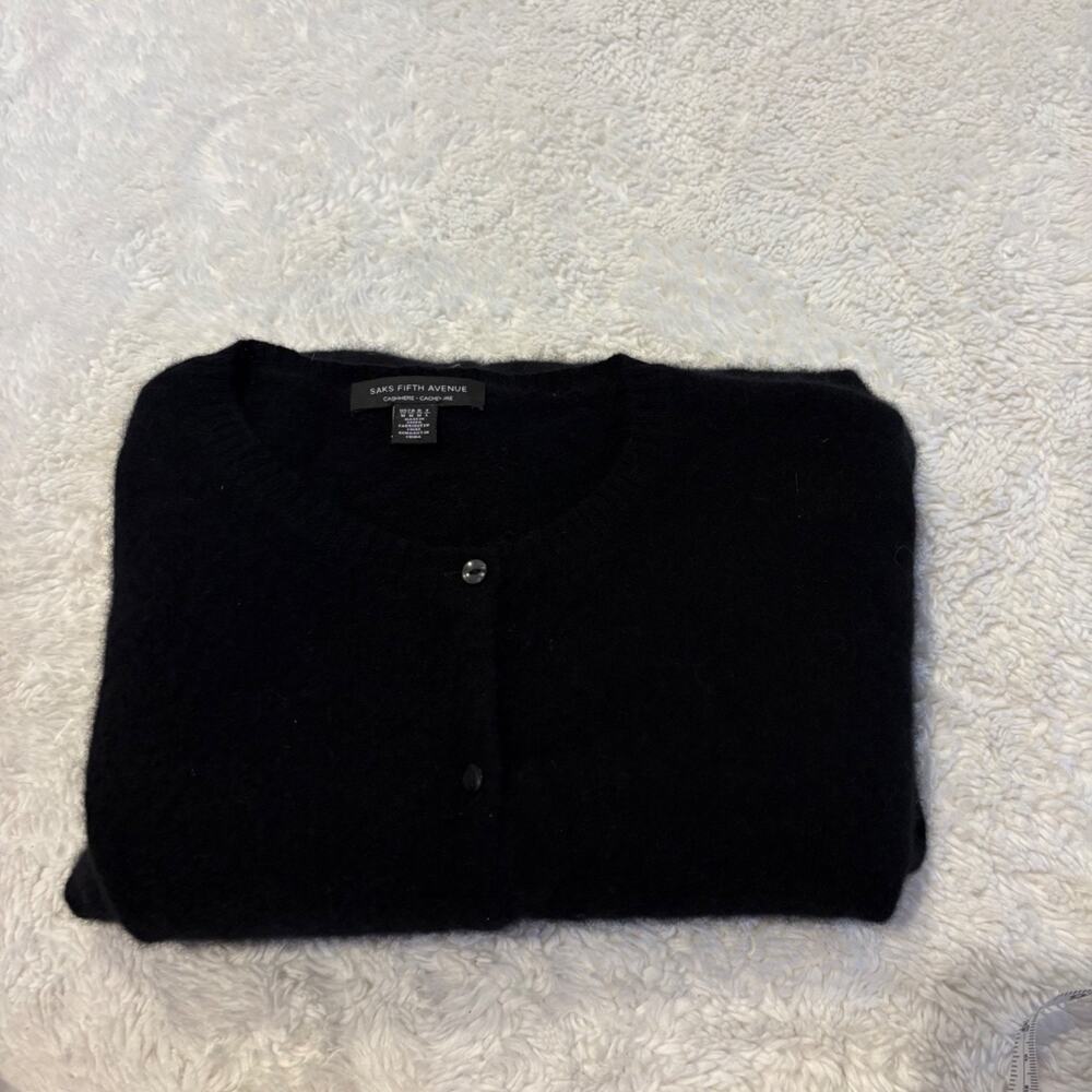 Saks Fifth Womens Black Cashmere Button Front Cardigan M Preppy Basics Fall Soft